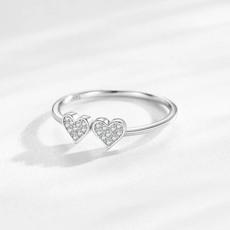 Anel Duplo Coração Cravejado em Prata 925