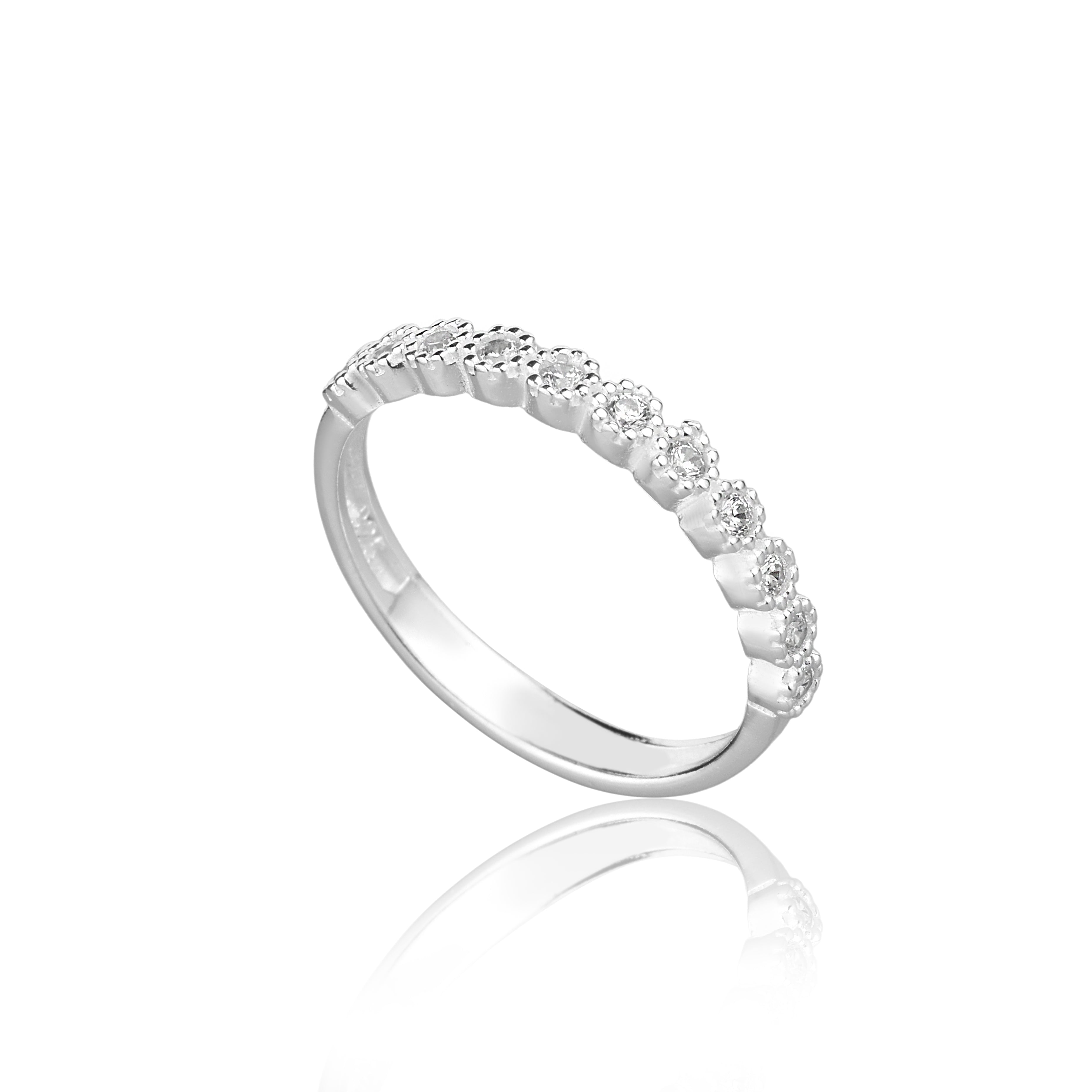 Anel Aparador LifeCharm em Prata 925 com Zircônia: Elegância e Impecabilidade