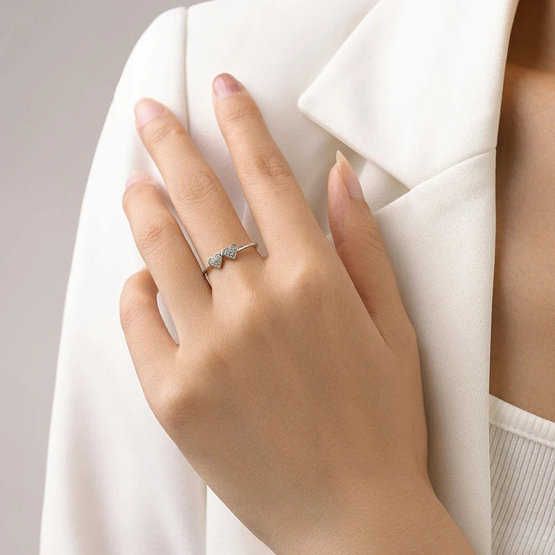 Anel Duplo Coração Cravejado em Prata 925