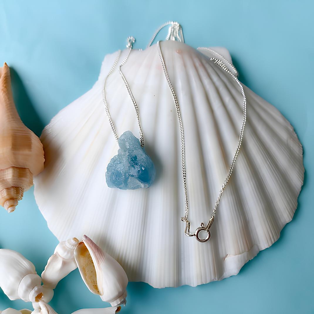 Colar de Prata LifeCharm com Pedra Natural Marinha Azul: Magia e Serenidade