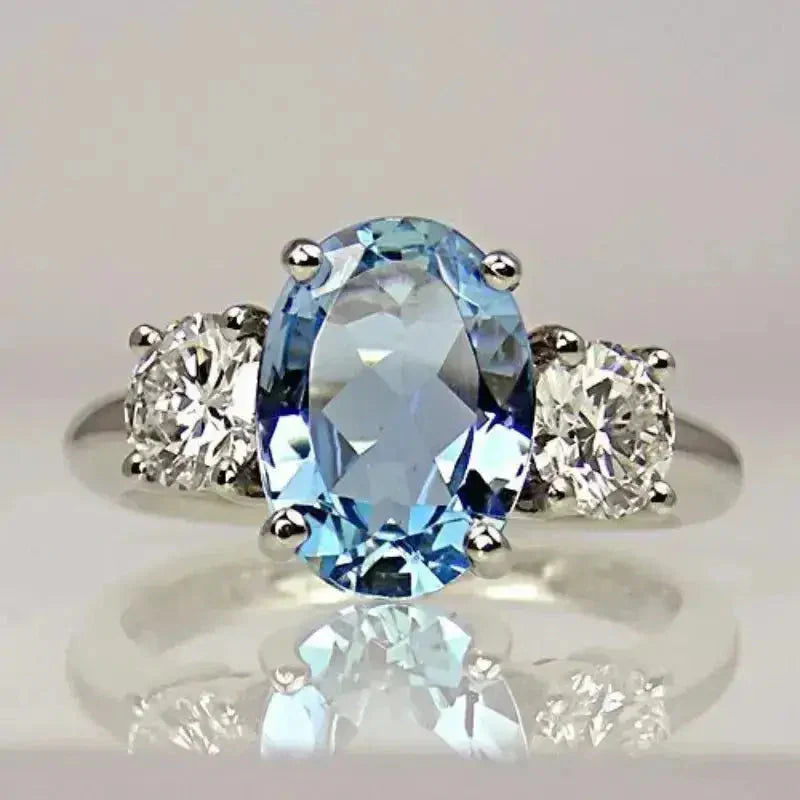 Anel com Cristal Azul em Prata Esterlina
