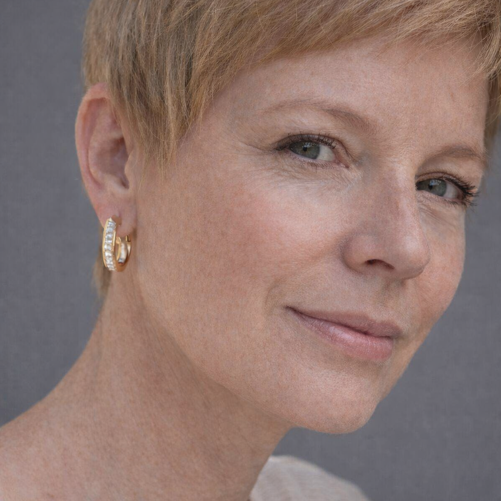 Brinco Argola Dourado com Zircônia